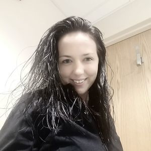 Meet your Posher, Crystal